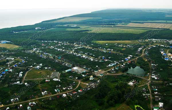 Фото села Ундоры с высоты птичьего полета (вид на центр 3.07.2009 07:31)